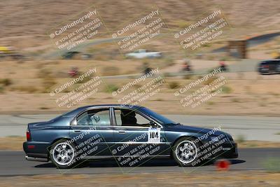 media/Oct-01-2022-Team Topak Racing (Sat) [[f860fb51be]]/2-Inter Low 2/session 1 turn 3/